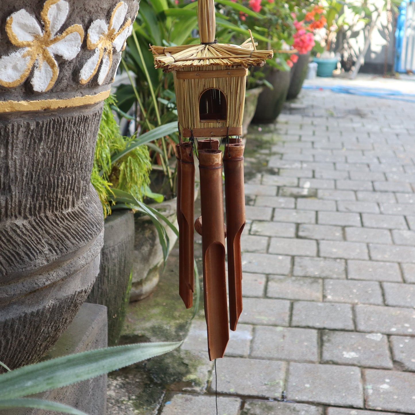 Square Seagrass Bird Box With Chimes